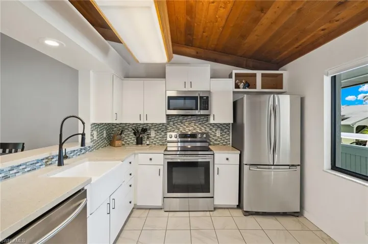 3018 Kings Lake Blvd # 3018, Naples Fl 34112