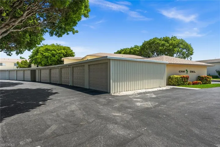 1345 Se 40th Ter 2e, Cape Coral, Florida 33904
