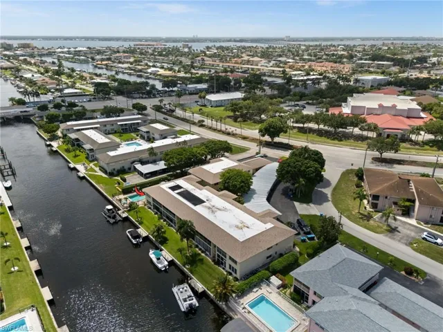 1345 Se 40th Ter 2e, Cape Coral, Florida 33904