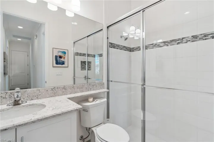 28571  Lobos  CIR, Bonita Springs, FL 34135