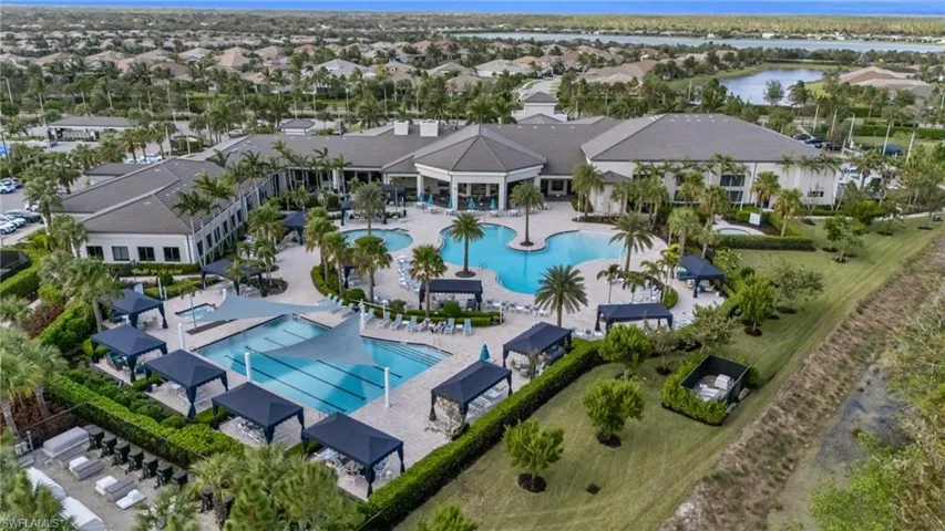 28571  Lobos  CIR, Bonita Springs, FL 34135