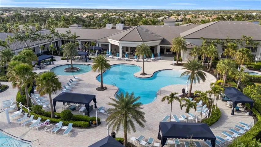 28571  Lobos  CIR, Bonita Springs, FL 34135