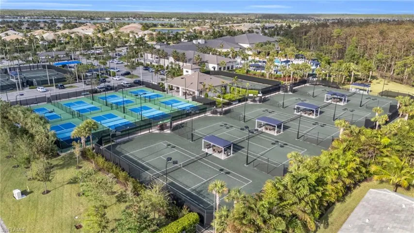 28571  Lobos  CIR, Bonita Springs, FL 34135