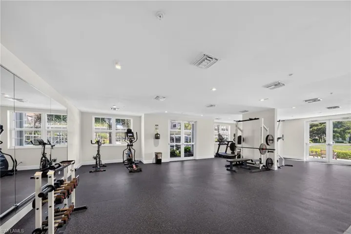 15901 Royal Pointe Ln 405, Fort Myers, Florida 33908