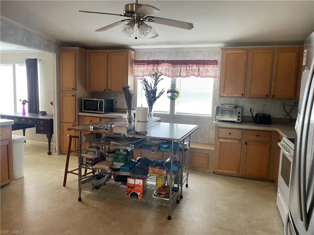 13020  Mullins  LN, Fort Myers, FL 33913