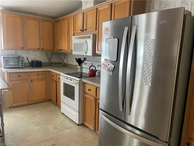 13020  Mullins  LN, Fort Myers, FL 33913
