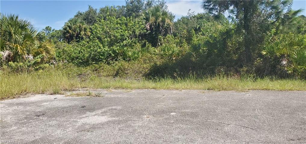 1120 Cleveland AVE, LEHIGH ACRES FL 33972