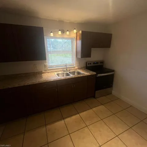 1427  Markland  , Fort Myers, FL 33916