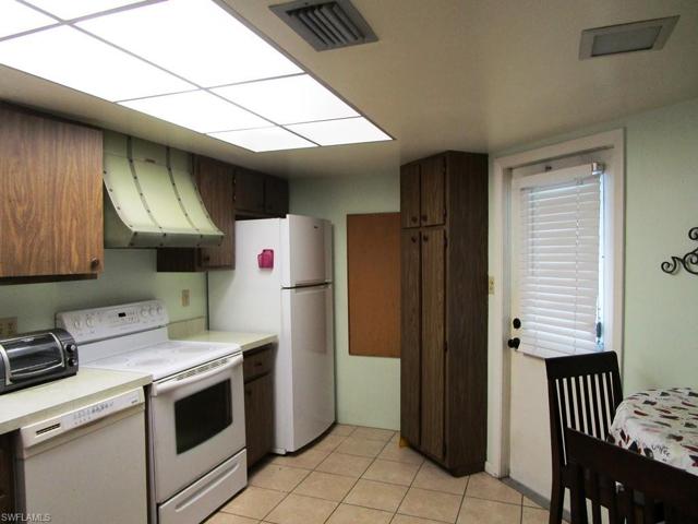 313  Dania  ST, Lehigh Acres, FL 33936