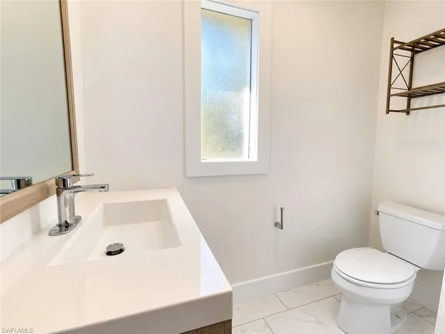 4272 Island Cir B, Fort Myers, Florida 33919