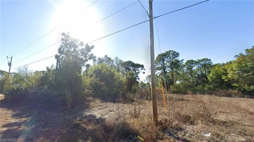 2711 28th St W, Lehigh Acres, Florida 33971