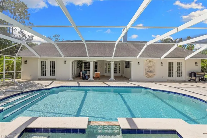 2481 22nd Ave Ne, Naples, Florida 34120