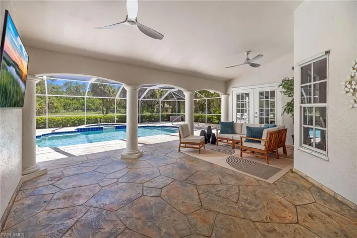 2481 22nd Ave Ne, Naples, Florida 34120