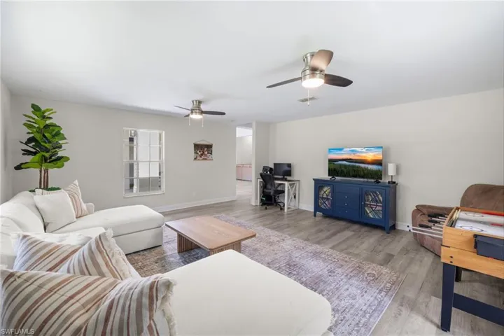 2481 22nd Ave Ne, Naples, Florida 34120