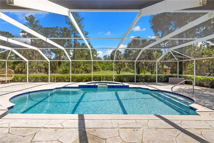 2481 22nd Ave Ne, Naples, Florida 34120