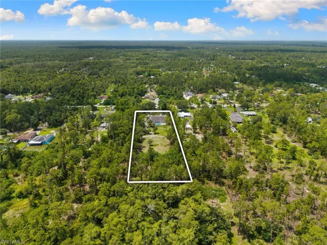 2481 22nd Ave Ne, Naples, Florida 34120