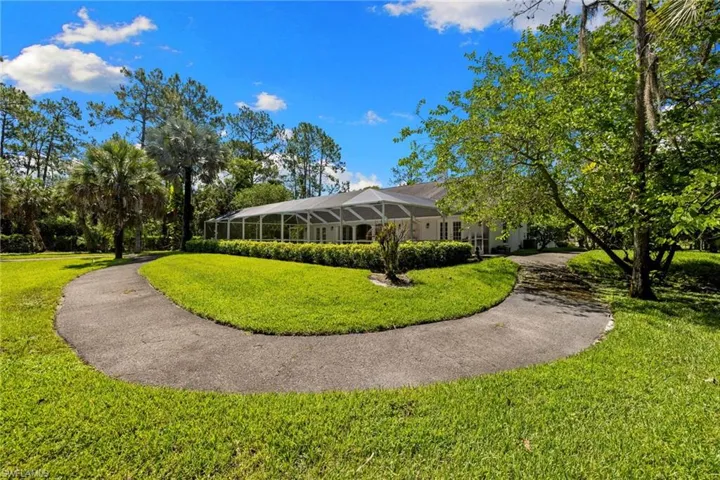 2481 22nd Ave Ne, Naples, Florida 34120