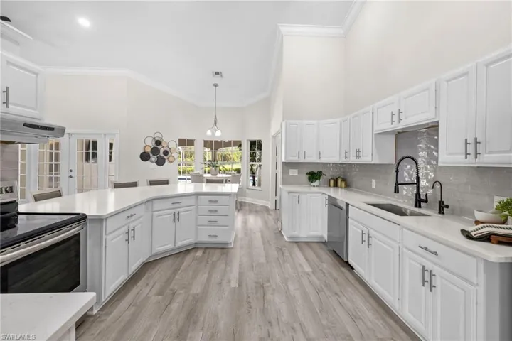 2481 22nd Ave Ne, Naples, Florida 34120