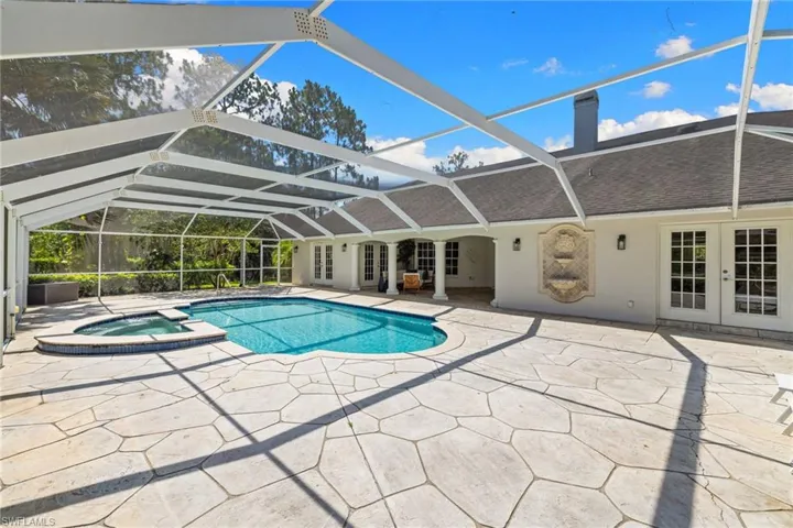 2481 22nd Ave Ne, Naples, Florida 34120