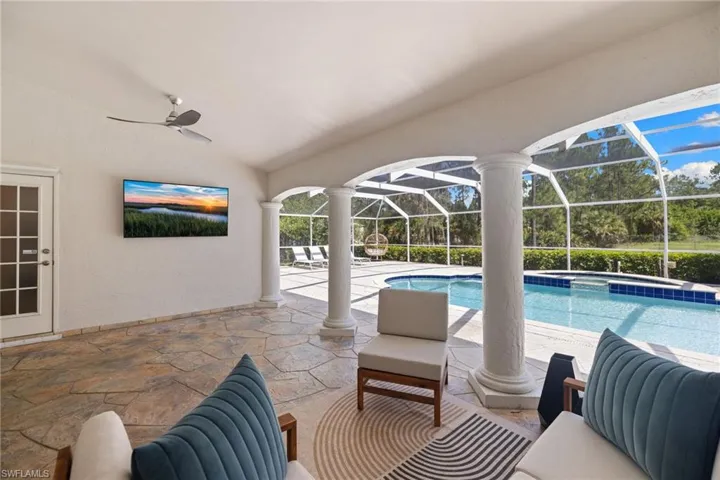 2481 22nd Ave Ne, Naples, Florida 34120
