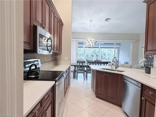 6345 Lexington Court 201, Naples, Florida 34110