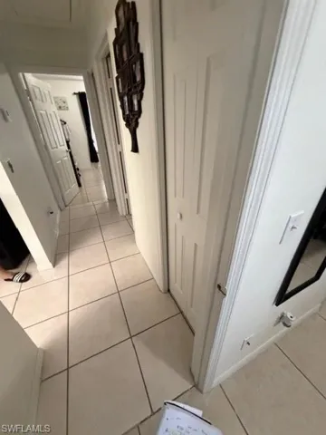 UNIT D HALLWAY