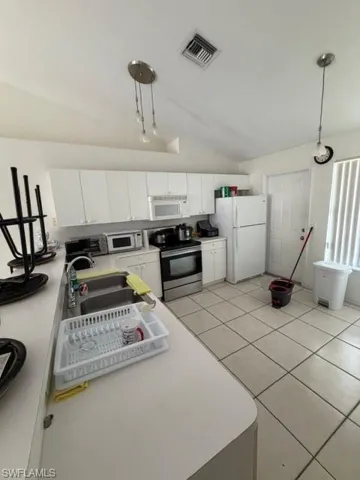 UNIT C KITCHEN