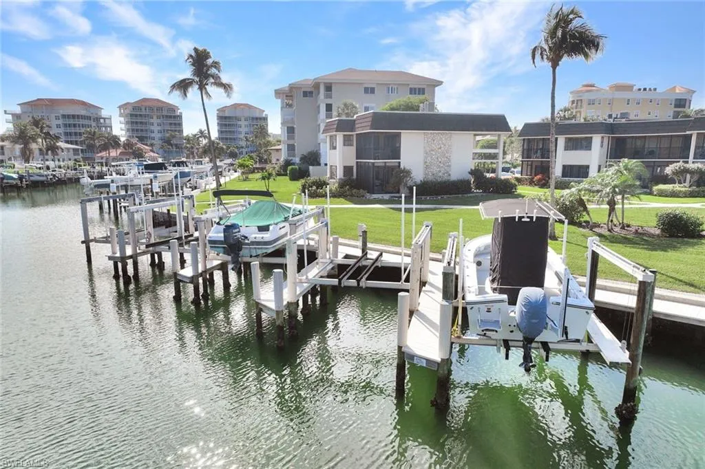 881 Panama CT, Marco Island, FL 34145,225002710