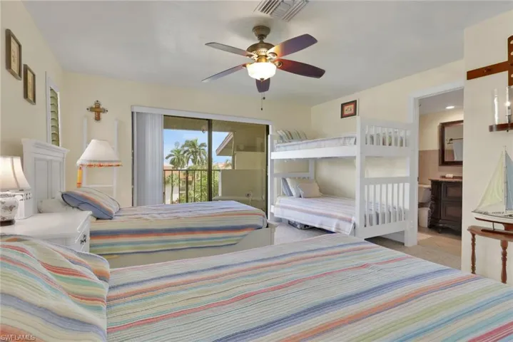1400 Blue Point Ave 208, Naples, Florida 34102