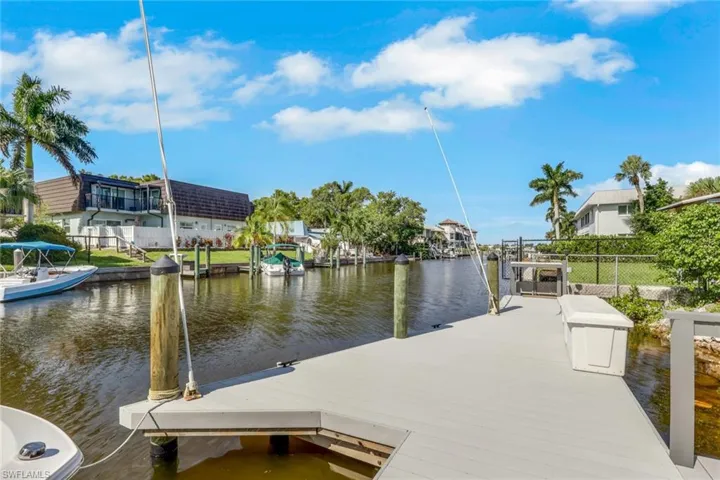 1400 Blue Point Ave 208, Naples, Florida 34102