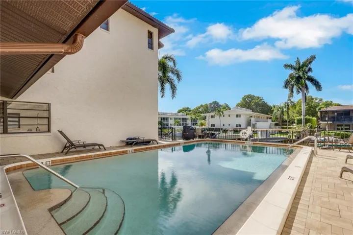 1400 Blue Point Ave 208, Naples, Florida 34102