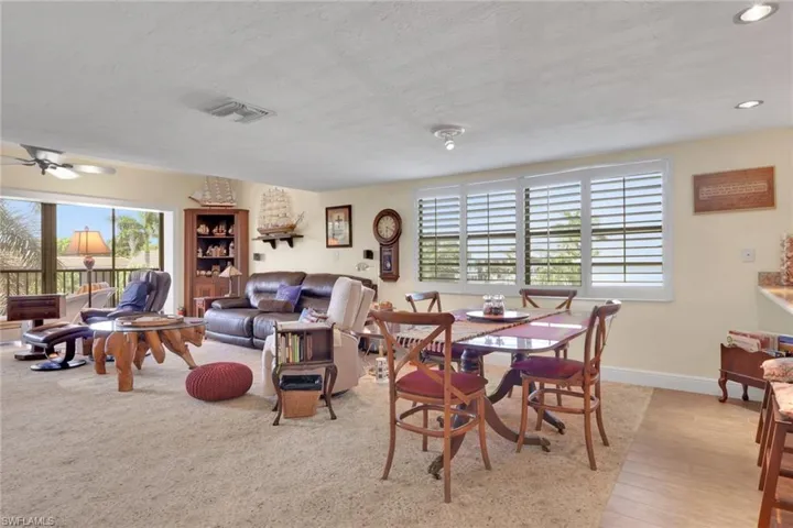 1400 Blue Point Ave 208, Naples, Florida 34102