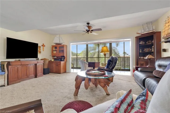 1400 Blue Point Ave 208, Naples, Florida 34102