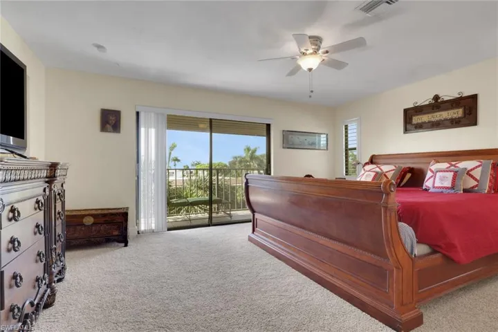 1400 Blue Point Ave 208, Naples, Florida 34102