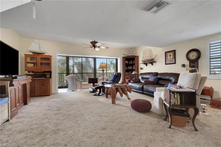 1400 Blue Point Ave 208, Naples, Florida 34102