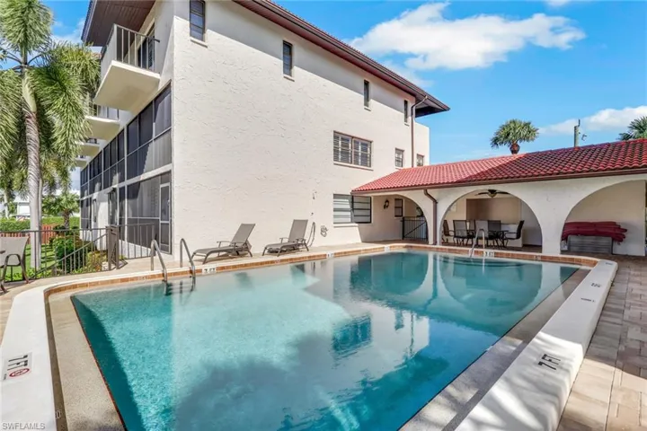 1400 Blue Point Ave 208, Naples, Florida 34102