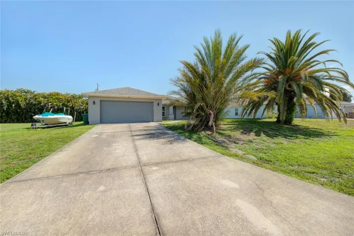 2049 Ne 25th St, Cape Coral, Florida 33909