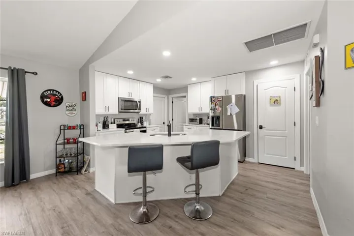 2049 Ne 25th St, Cape Coral, Florida 33909