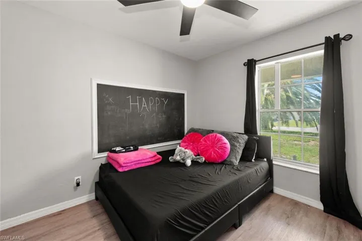 2049 Ne 25th St, Cape Coral, Florida 33909