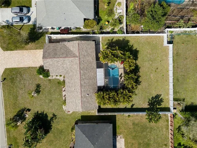 704  Meyer  DR, Naples, FL 34120