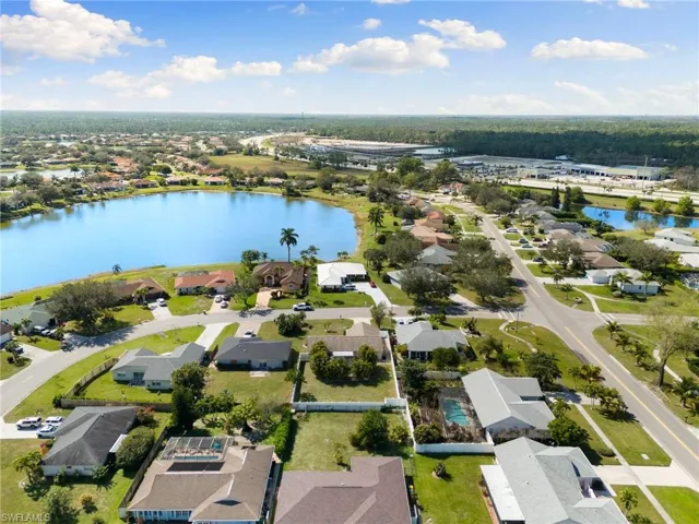 704  Meyer  DR, Naples, FL 34120