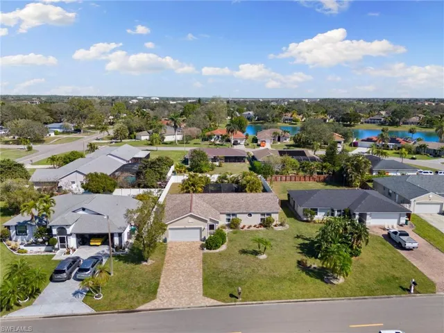 704  Meyer  DR, Naples, FL 34120