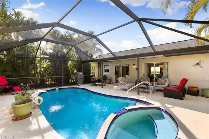 704  Meyer  DR, Naples, FL 34120