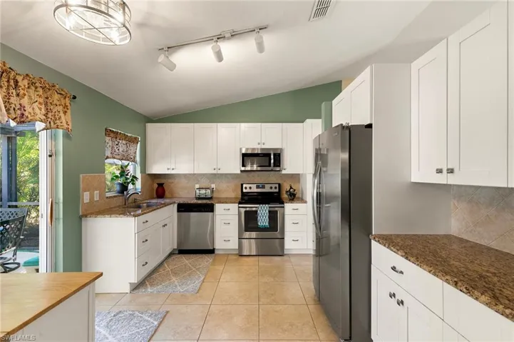 704  Meyer  DR, Naples, FL 34120