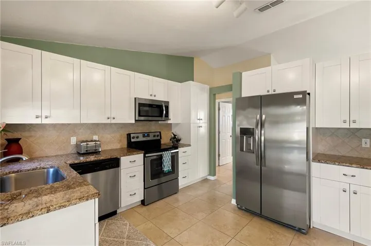 704  Meyer  DR, Naples, FL 34120