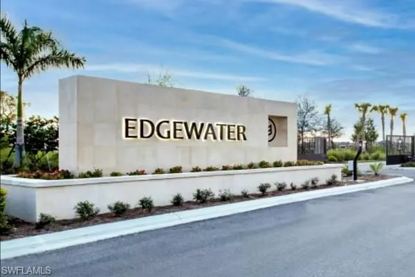 Welcome to the gated community of Edgewater