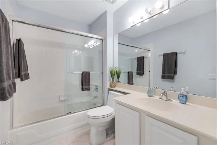 2140  Arielle  DR, Naples, FL 34109