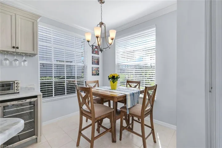 2140  Arielle  DR, Naples, FL 34109