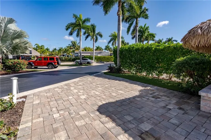 13455 Snook Cir, Naples, Florida 34114