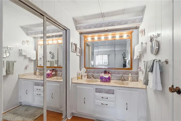 227 Santa Fe Trl, North Fort Myers, Florida 33917